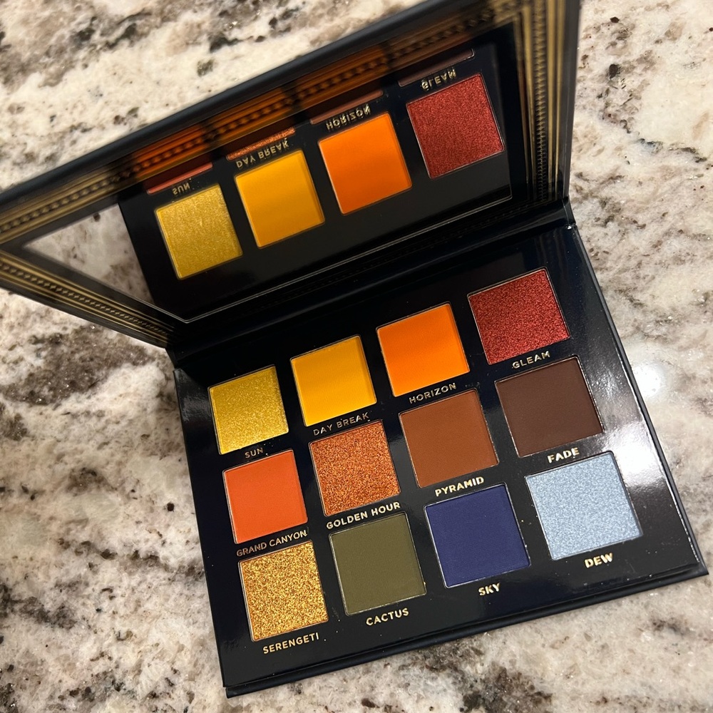Ace Beaute Vintage Dawn pallet *sold out online*